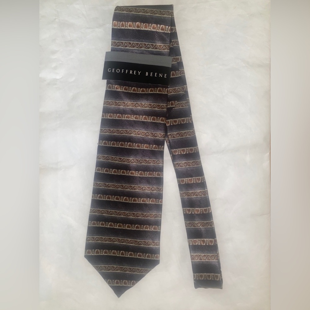GEOFFREY BEENE Black Brown Silk Necktie Tie Horizontal Geo Stripe USA $30 lcsr